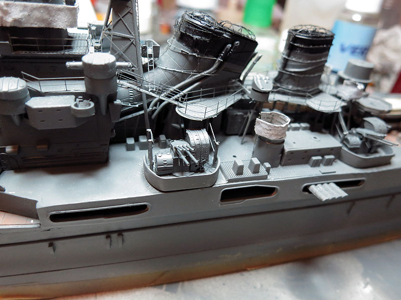 重巡洋艦　愛宕　高角砲は軍艦色を塗って完成