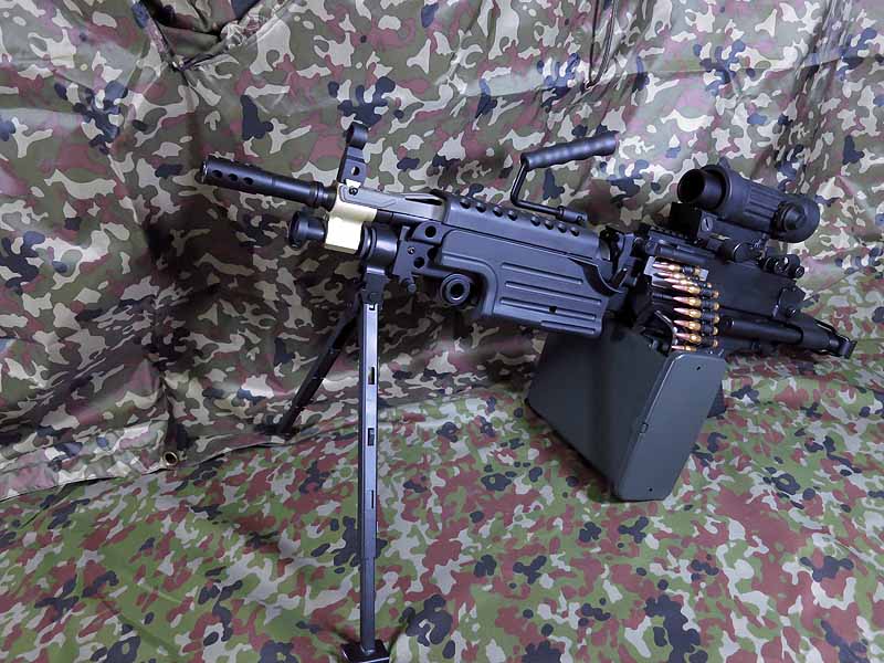 中華製電動ガンのＡ＆Ｋ製M249 MINIMI