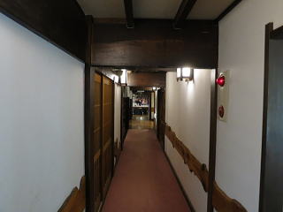 長寿館の廊下